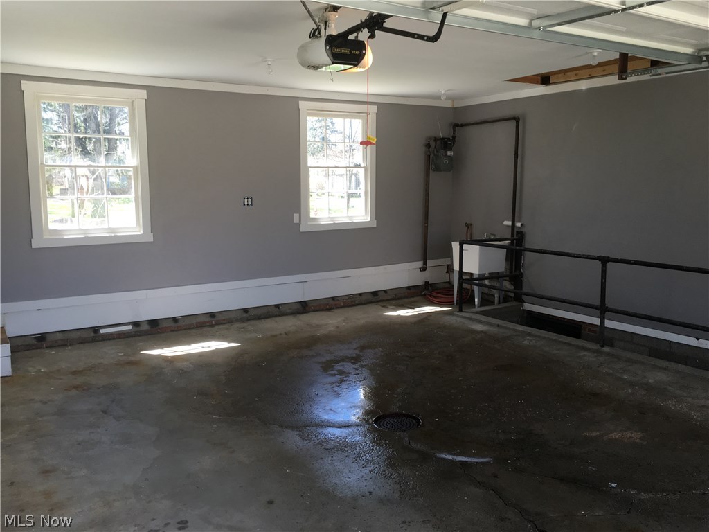 4903 Middledale Road Lyndhurst, OH 44124 - Photo 23 of 29 Garage with second access to the basement