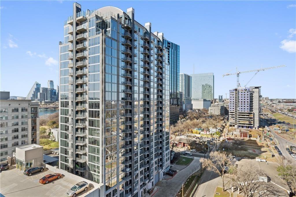 48 East Avenue, Unit 1503 Austin, TX 78701 - Photo 21 of 40 a view of a bathroom with a shower