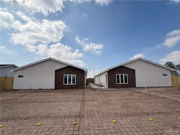 $1,350 | 3211 South Chloe Avenue, Unit 2, Edinburg, TX 78542