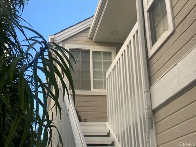 $5,900 | 212 1/2 Garnet Avenue, Newport Beach, CA 92662