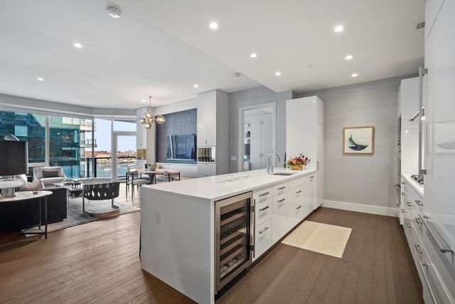 $3,175,000 | 50 Liberty Drive, Unit 7L, Boston, MA 02210