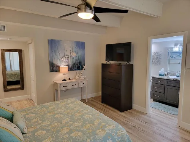 $7,000 | 7650 Bayshore Drive, Unit 302, Treasure Island, FL 33706