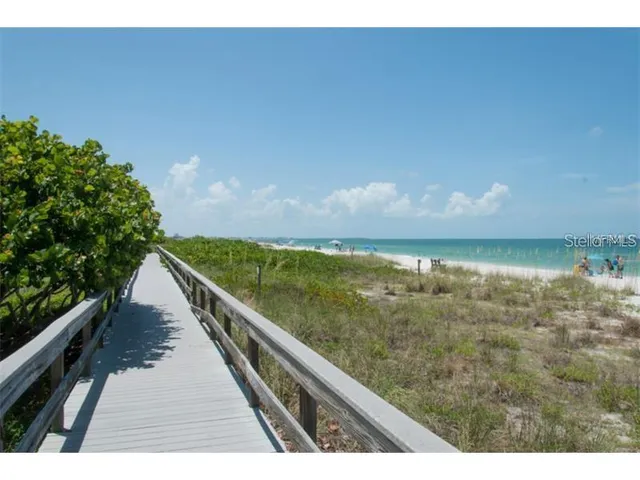 $7,000 | 7650 Bayshore Drive, Unit 302, Treasure Island, FL 33706