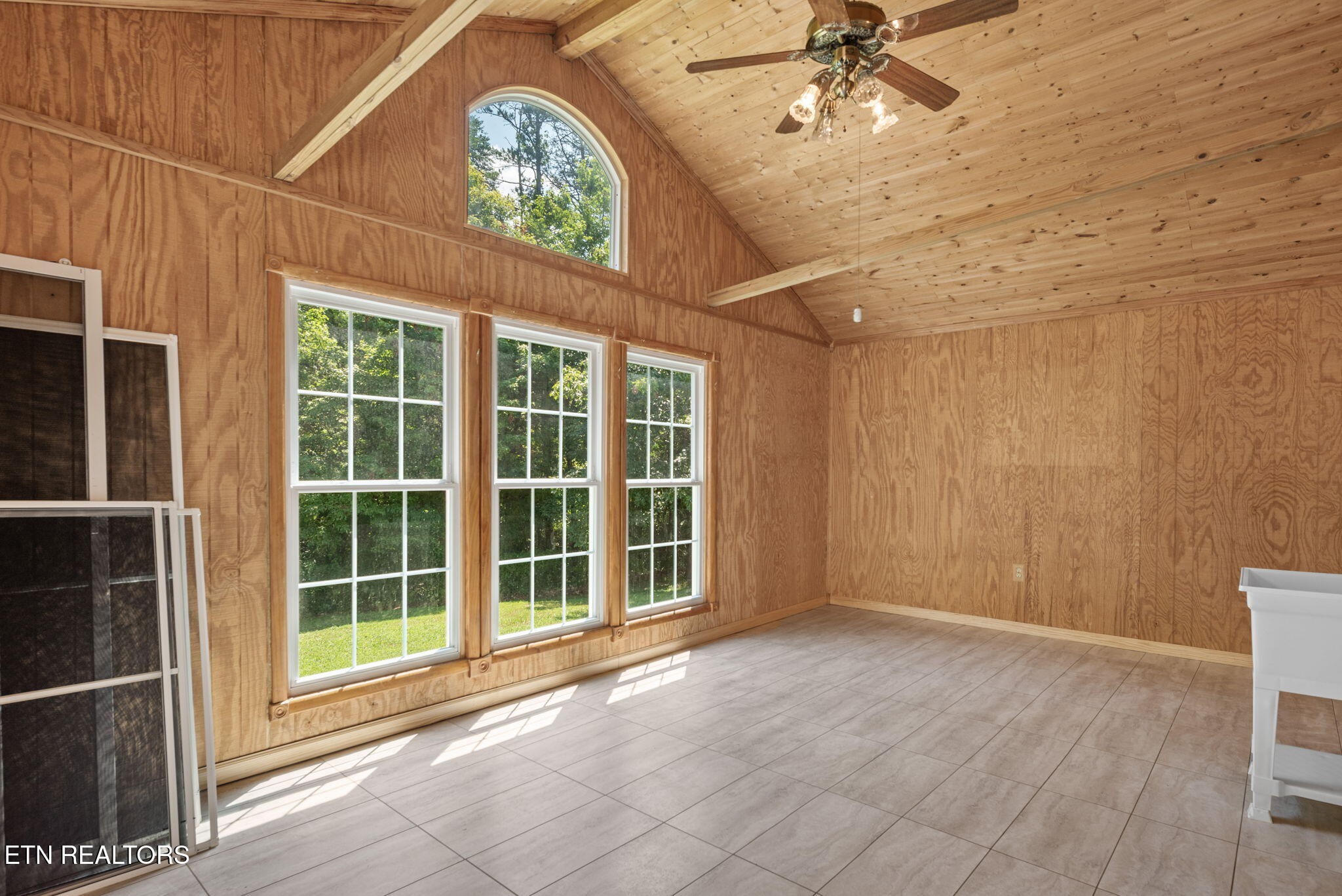 295 Barber Road Corryton, TN 37721 - Photo 16 of 43 Gallery Image 16
