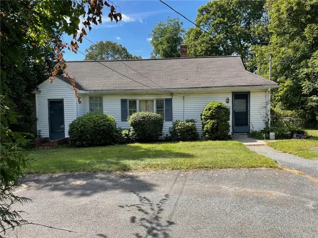 $285,000 | 163 Woodside Avenue, Cumberland, RI 02864