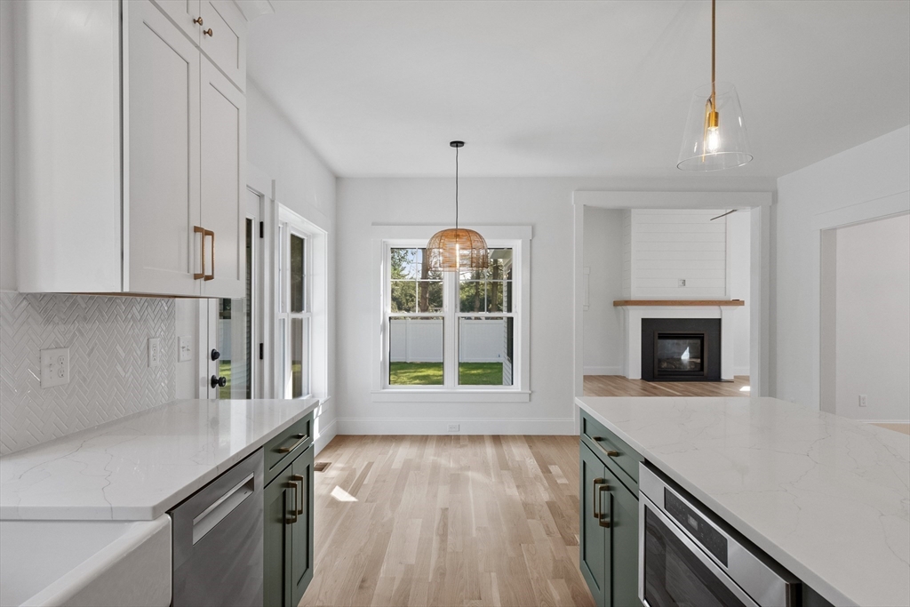 2 Colburn Lane Littleton, MA 01460 - Photo 7 of 29