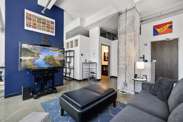 $194,500 | 350 St Peter Street, Unit 707, St. Paul, MN 55102