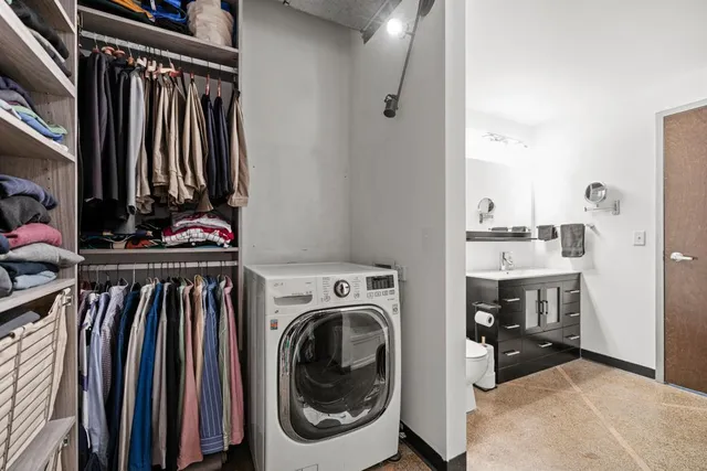 $194,500 | 350 St Peter Street, Unit 707, St. Paul, MN 55102