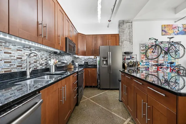 $194,500 | 350 St Peter Street, Unit 707, St. Paul, MN 55102