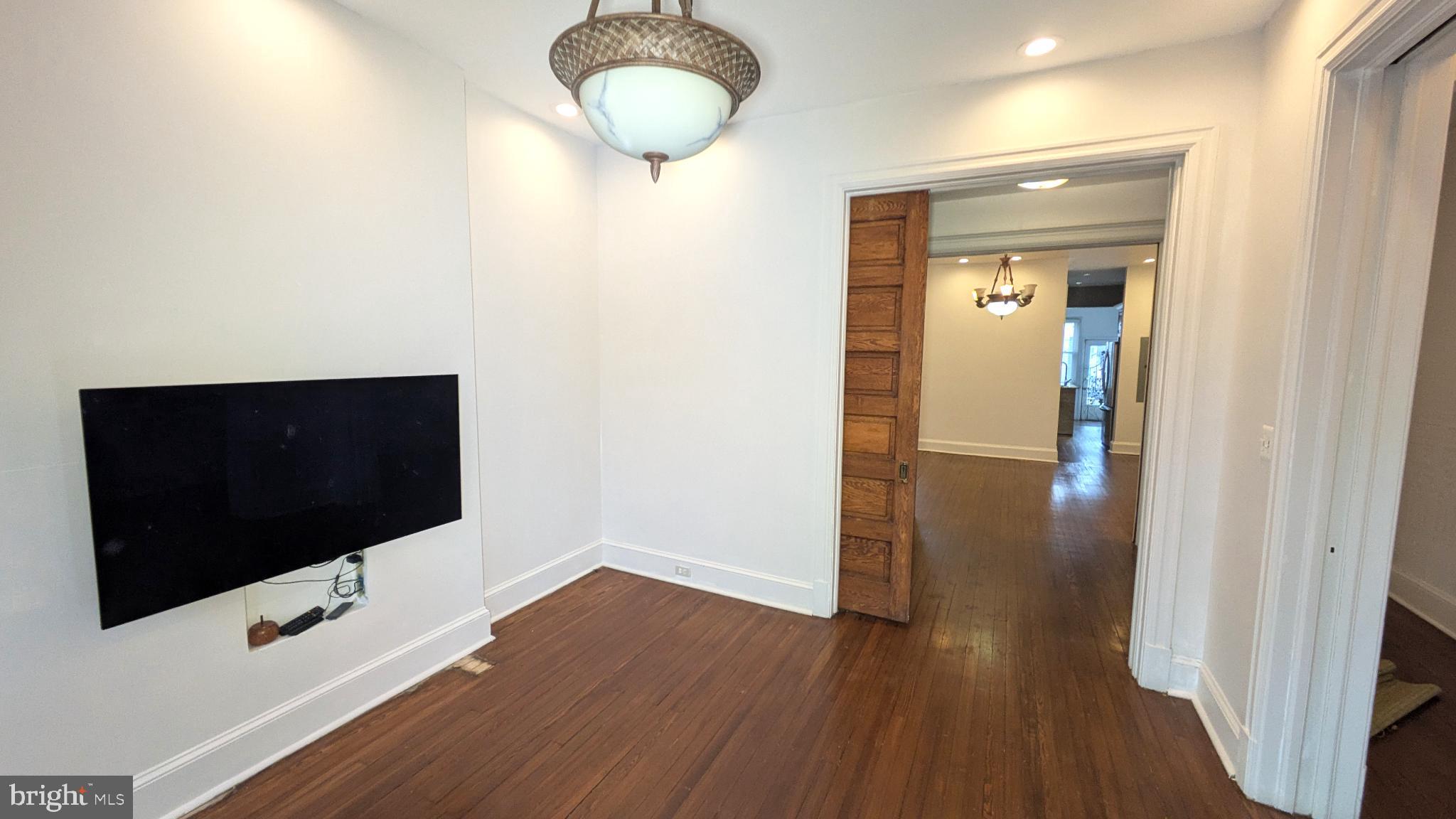 118 Bryant Street Northwest Washington, DC 20001 - Photo 6 of 49 Bright entryway with elegant lighting.