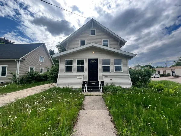 $90,000 | 1223 North Harriman Street, Appleton, WI 54911