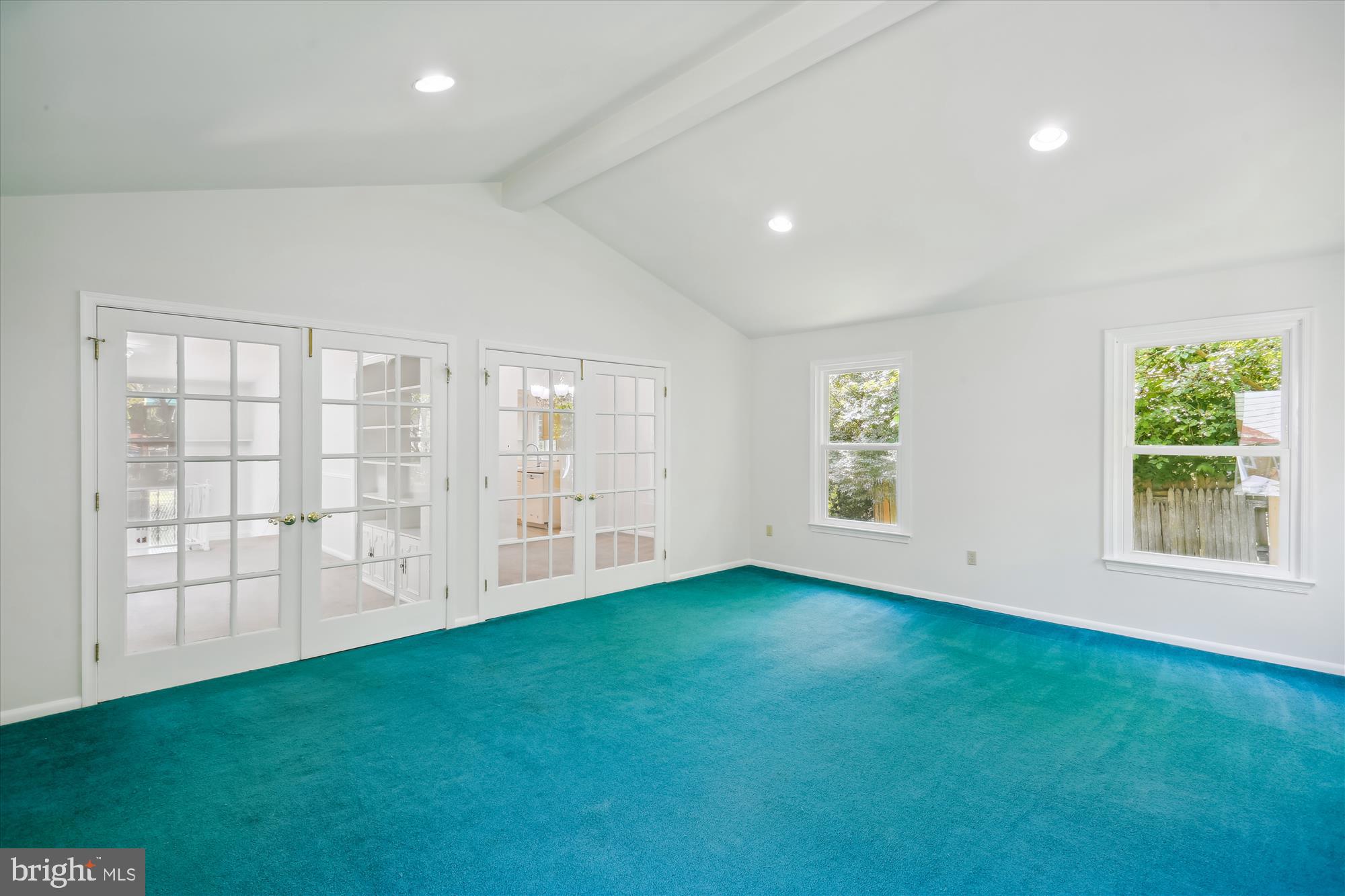 103 Claybrook Drive Silver Spring, MD 20902 - Photo 10 of 30 Family Room