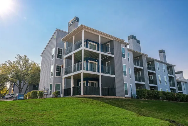 $870 | 2430 Cromwell Circle, Unit 1501, Austin, TX 78741