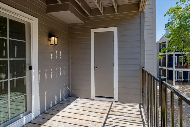 $870 | 2430 Cromwell Circle, Unit 1501, Austin, TX 78741