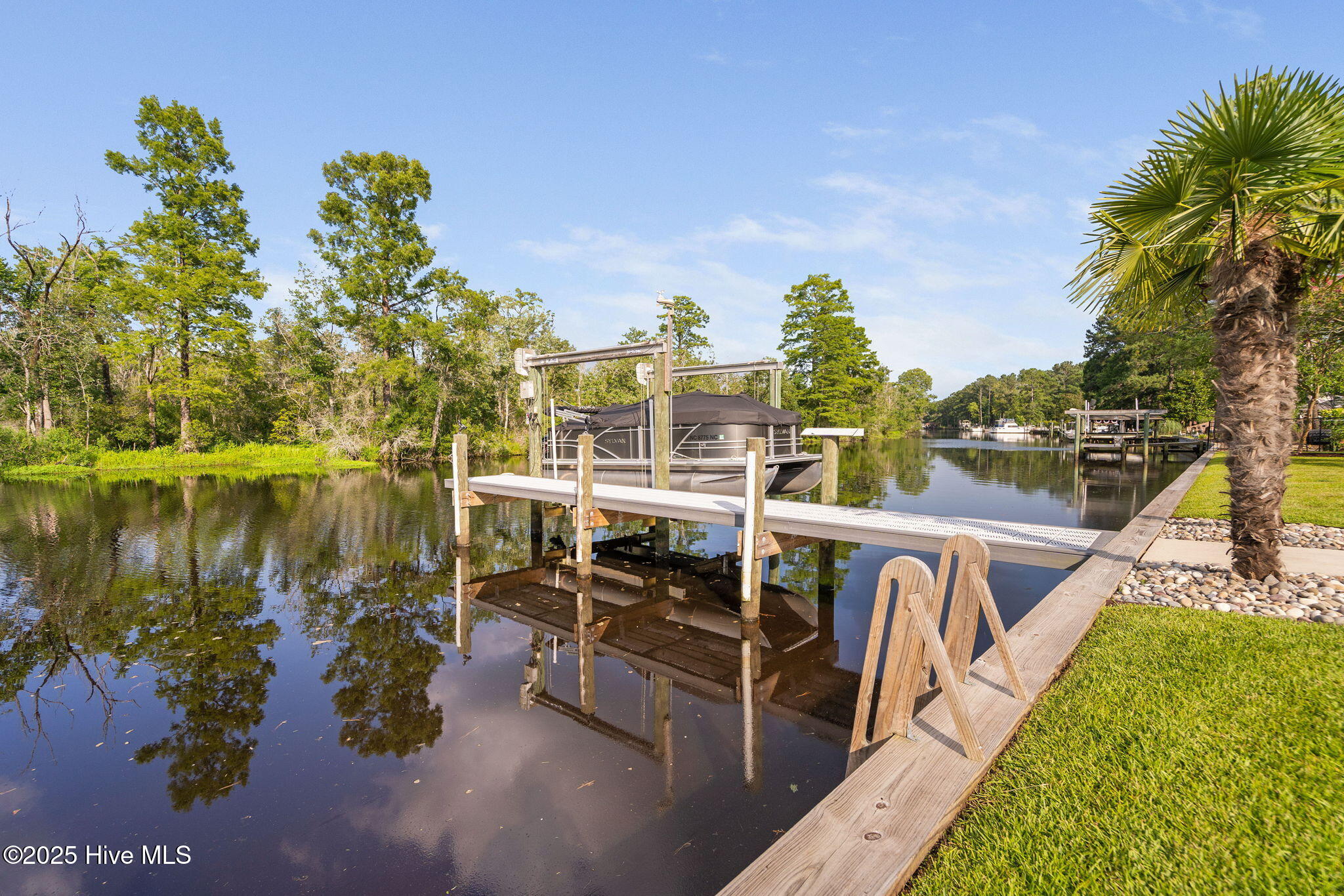 208 Outrigger Road New Bern, NC 28562 - Photo 58 of 71 33-web-or-mls-208-outrigger-rd