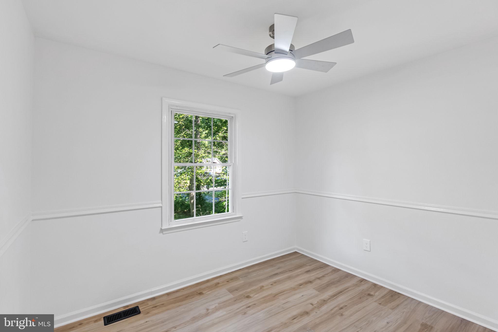 3 Boston Cove Ruther Glen, VA 22546 - Photo 25 of 30 an empty room with a window
