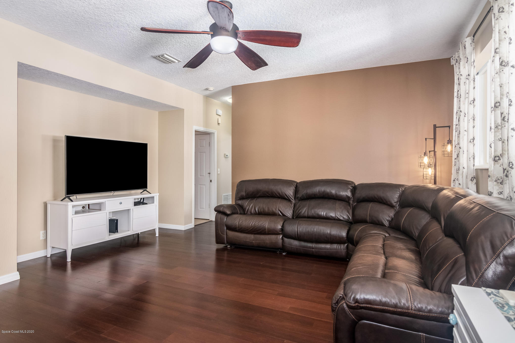 1333 Gibbs Road Southwest Palm Bay, FL 32908 - Photo 13 of 29 Family room #2