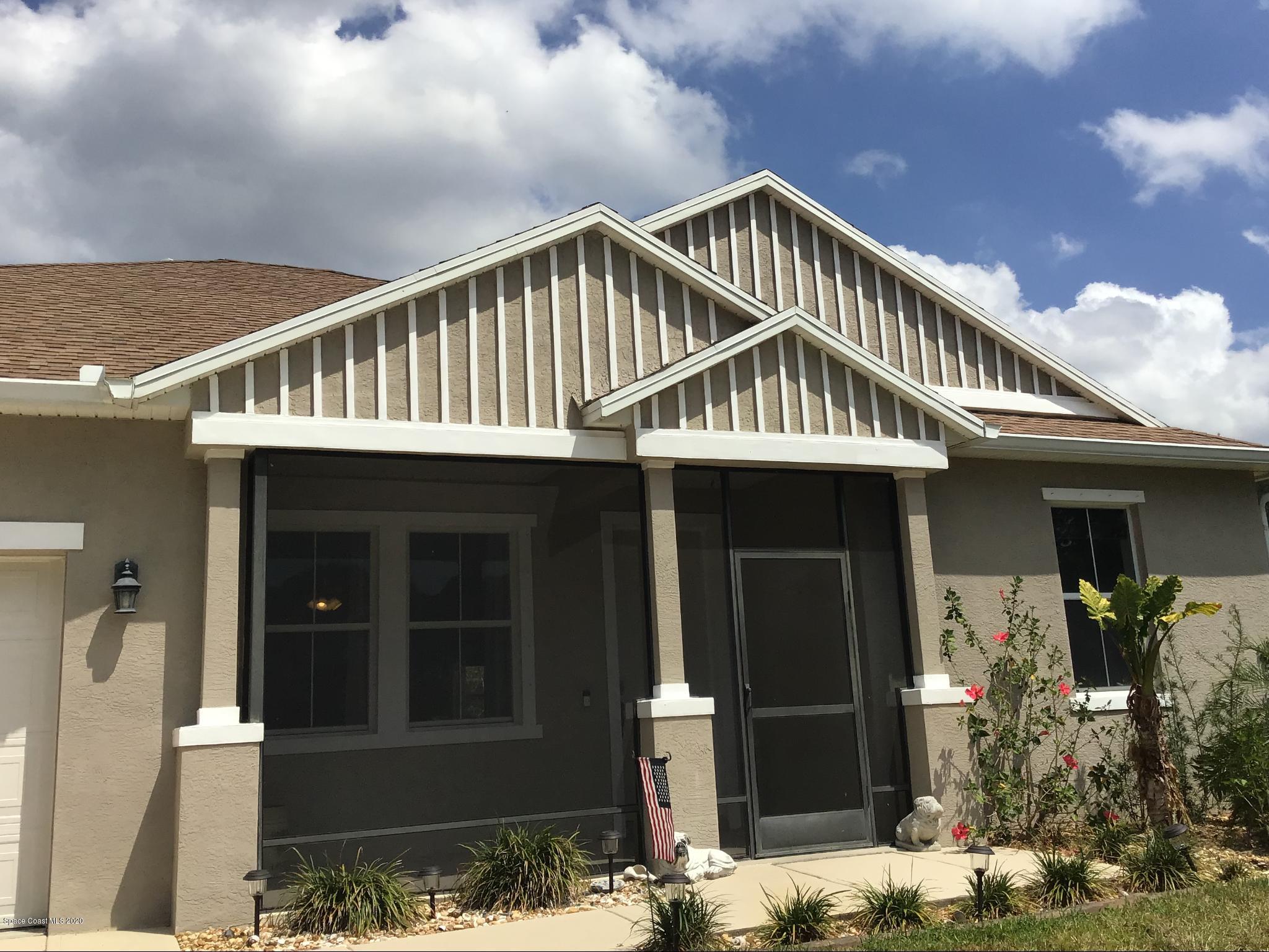 1333 Gibbs Road Southwest Palm Bay, FL 32908 - Photo 3 of 29 Front of home