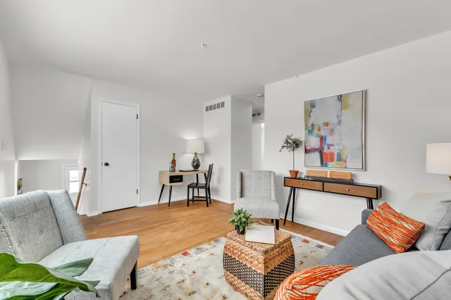 $200,000 | 457 Donnalee Drive, Monroe, MI 48162