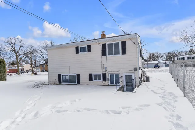 $200,000 | 457 Donnalee Drive, Monroe, MI 48162