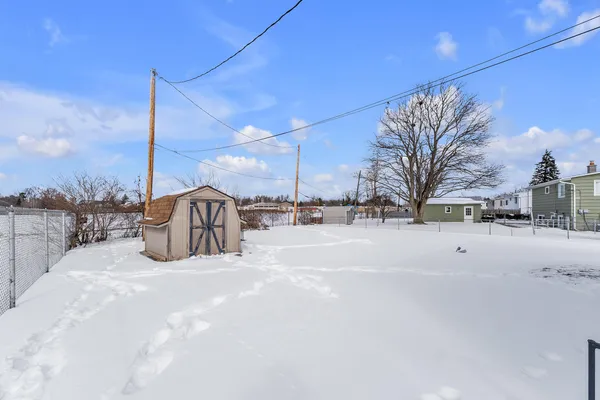 $212,000 | 457 Donnalee Drive, Monroe, MI 48162