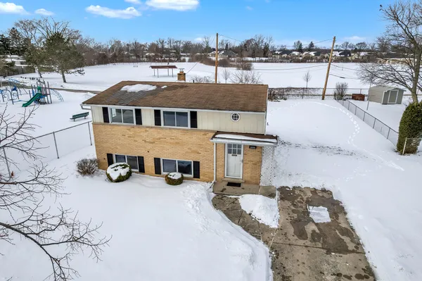 $212,000 | 457 Donnalee Drive, Monroe, MI 48162