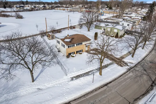 $212,000 | 457 Donnalee Drive, Monroe, MI 48162