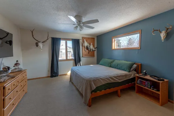 $288,500 | 1002 9th Avenue Southeast, Barnesville, MN 56514