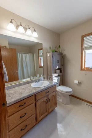 $288,500 | 1002 9th Avenue Southeast, Barnesville, MN 56514