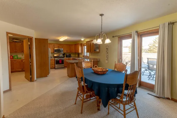 $288,500 | 1002 9th Avenue Southeast, Barnesville, MN 56514