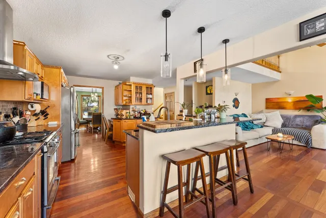 $449,900 | 8100 149th Street West, Taylor Ridge, IL 61284