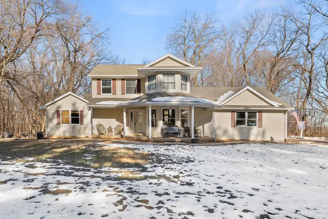 $449,900 | 8100 149th Street West, Taylor Ridge, IL 61284