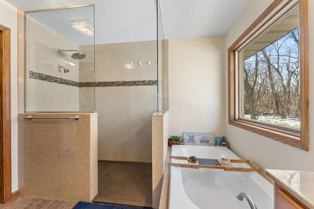 $439,900 | 8100 149th Street West, Taylor Ridge, IL 61284