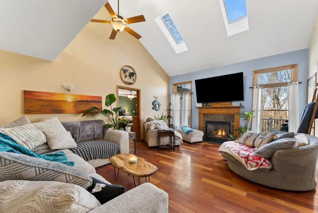 $449,900 | 8100 149th Street West, Taylor Ridge, IL 61284