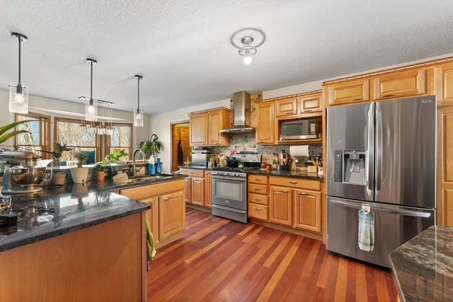 $439,900 | 8100 149th Street West, Taylor Ridge, IL 61284