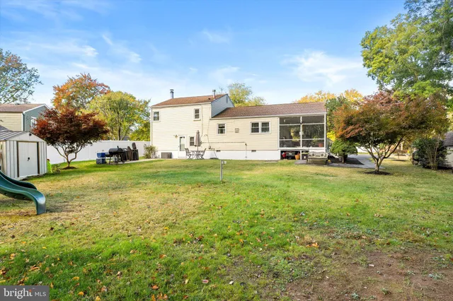 $405,000 | 30 Chelmsford Drive, Ewing, NJ 08618