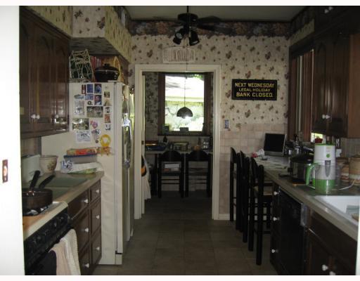 1765 Old State Road Gibsonia, PA 15044 - Photo 8 of 16 Kitchen.