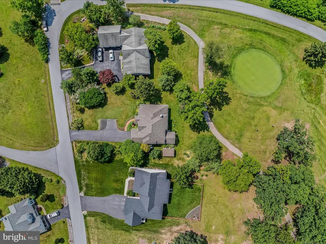 $545,000 | 564 Peace Pipe Lane, Hedgesville, WV 25427