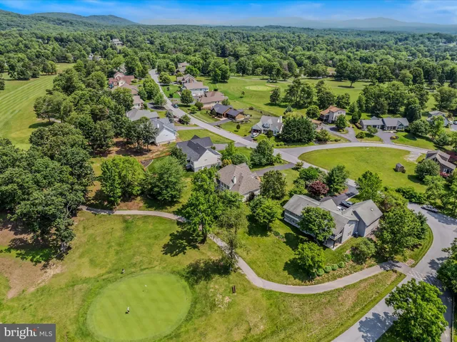 $545,000 | 564 Peace Pipe Lane, Hedgesville, WV 25427