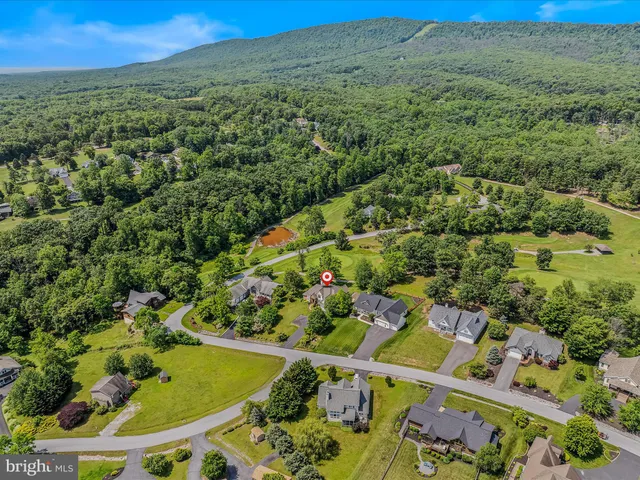 $545,000 | 564 Peace Pipe Lane, Hedgesville, WV 25427