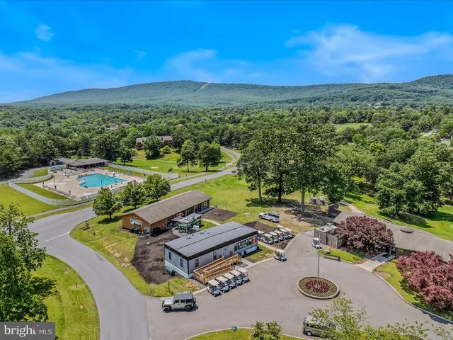 $545,000 | 564 Peace Pipe Lane, Hedgesville, WV 25427