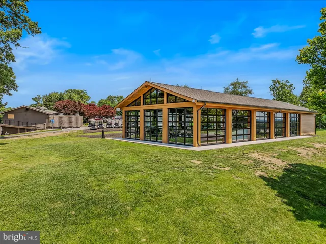 $545,000 | 564 Peace Pipe Lane, Hedgesville, WV 25427