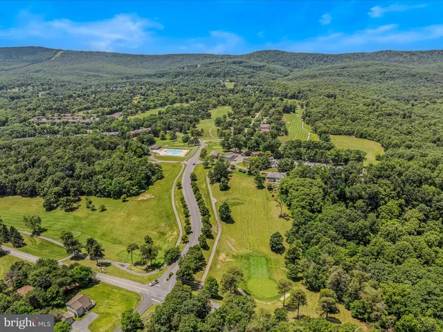 $545,000 | 564 Peace Pipe Lane, Hedgesville, WV 25427