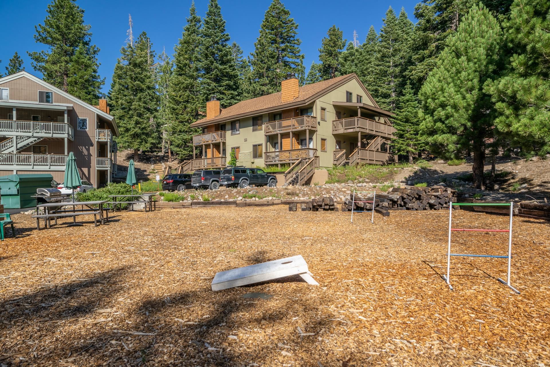 153 Lake Mary Road, Unit 132 Mammoth Lakes, CA 93546 - Photo 29 of 32 Surrounding community featuring stairway