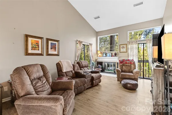 $350,000 | 225 Riverview Terrace, Clover, SC 29710