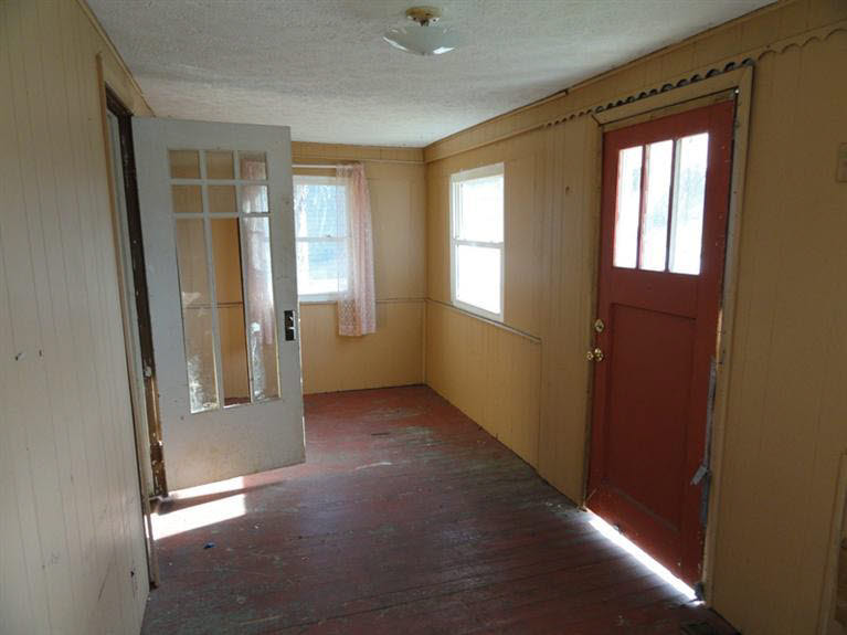 514 Sandy Hook Road Paoli, IN 47454 - Photo 3 of 12 Gallery Image 3