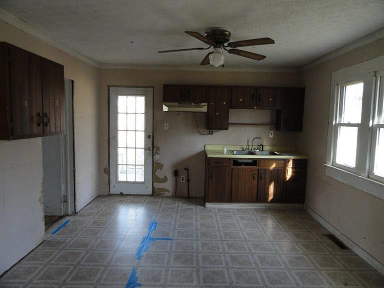 514 Sandy Hook Road Paoli, IN 47454 - Photo 6 of 12 Gallery Image 6