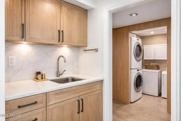 $585,000 | 7340 North 7th Avenue, Phoenix, AZ 85021