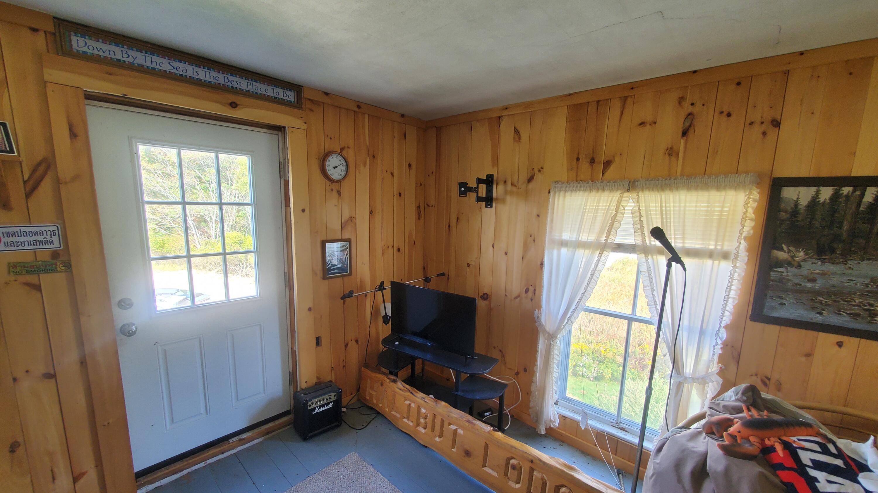 85 Ficketts Point Road Milbridge, ME 04658 - Photo 13 of 37 Interior