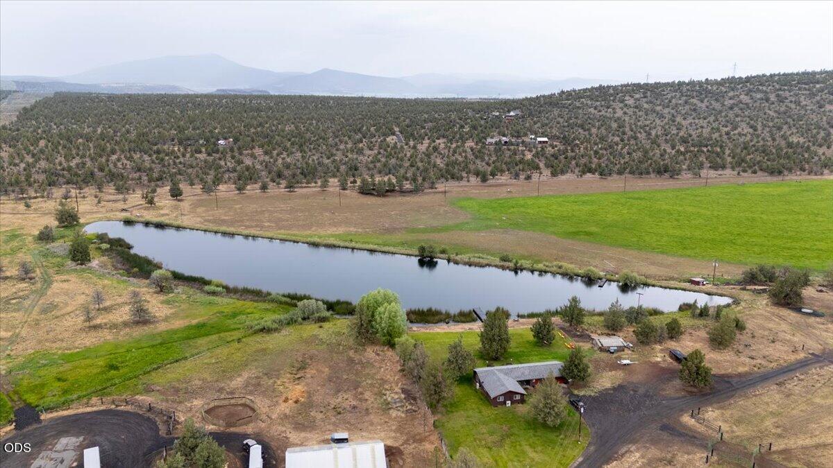 7995 Southwest Houston Lake Road Powell Butte, OR 97753 - Photo 2 of 70